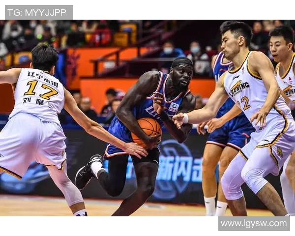 CBA图文直播广东队对阵辽宁队精彩赛事全程回顾与分析